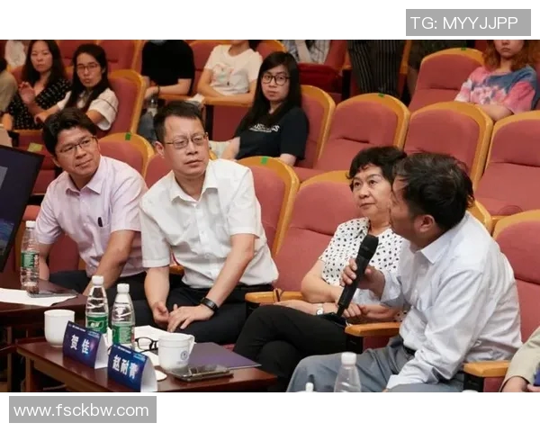 上海排球队团队协作的成功秘诀与发展策略深入分析 上海排球队团队协作的成功秘诀与发展策略深入分析